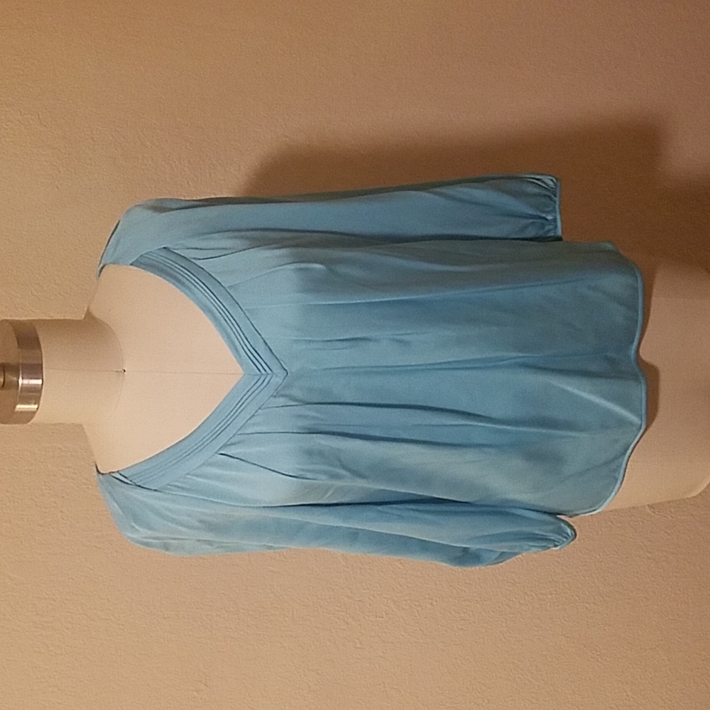 ☆ Diane Von Furstenberg " Cahil" silk blouse☆